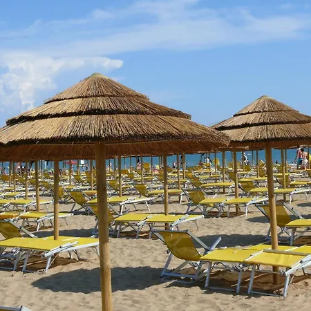 Ferienwohnung Fuer 7 Personen Ca 48 Qm In Bibione, Adriakueste Italien Und Umgebung - B45016 * ビビオーネ